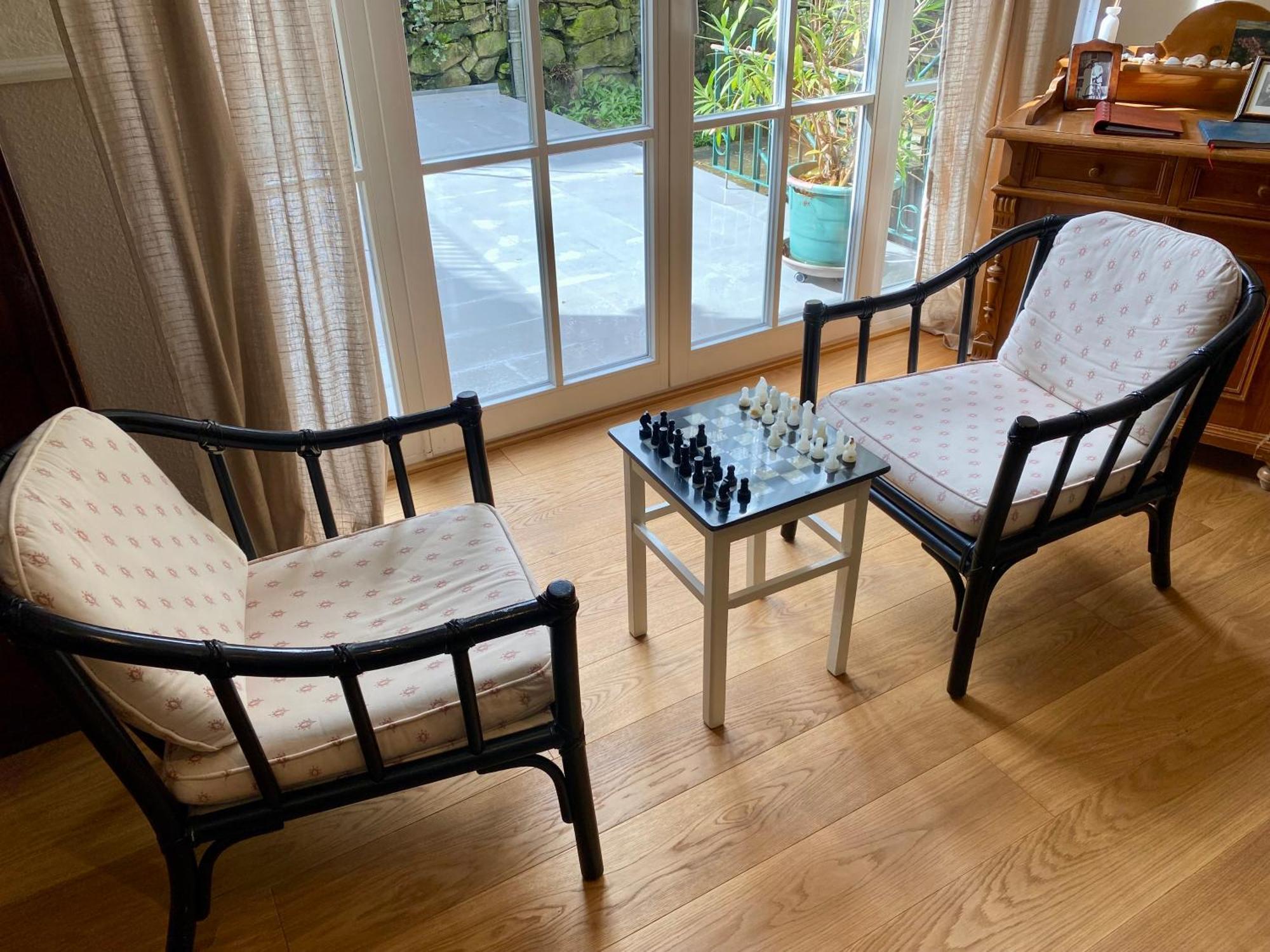 Eine Gemuetliche Ferienwohnung Mit Garten Bad Karlshafen Exterior photo